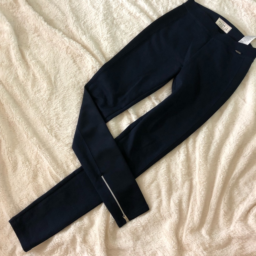 A & F legging